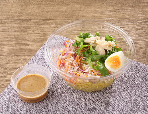 蒸し鶏のラーメンサラダ