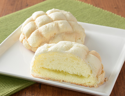 白いメロンパン　山梨県産シャインマスカットのジャム