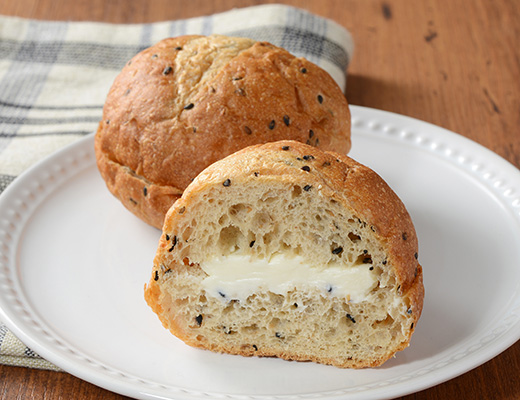 黒ごまとクリームチーズのふわもちフランスサンド 2個入