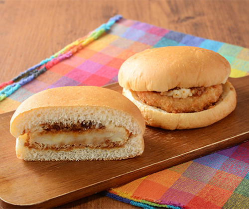 デミグラスソースのグラタンコロッケバーガー