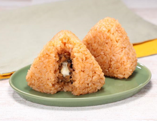 きのこのデミチーズソースおにぎり