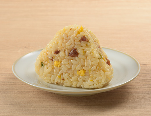 彩華ラーメン監修　チャーハンおにぎり