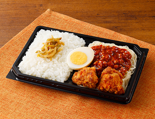 麻婆ビーフン＆唐揚弁当