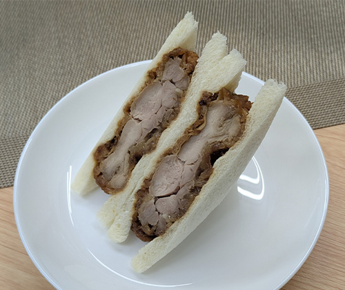東北限定 鶏唐揚げサンド