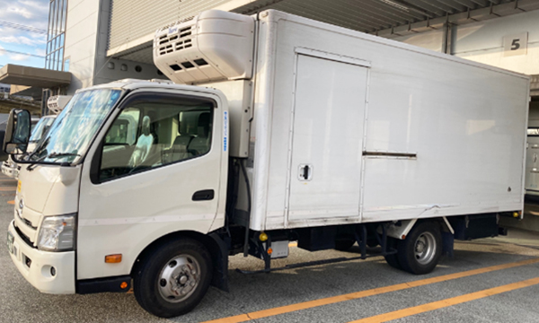 画像 店舗から排出された廃油で製造したバイオディーゼル燃料を配送車で活用
