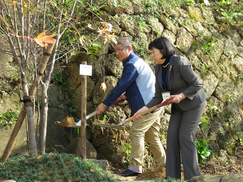 石川県小松市立粟津小学校