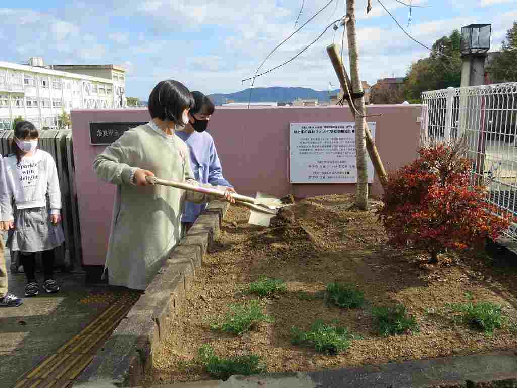 奈良県奈良市立六条小学校