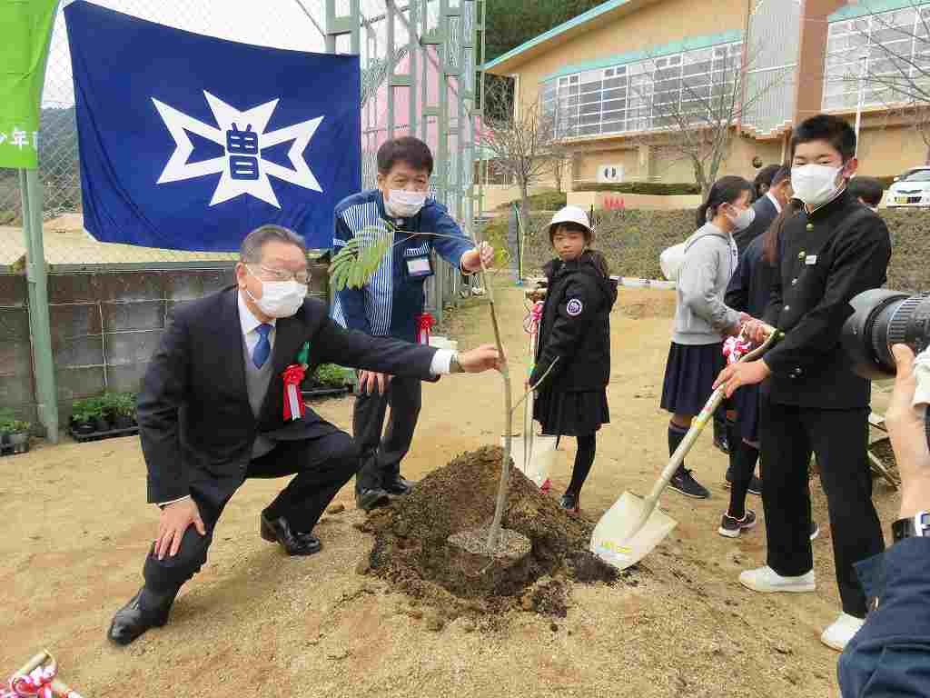 奈良県曽爾村立曽爾小中学校