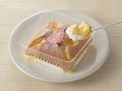 スプーンで食べるふわふわケーキ(和歌山県産「まりひめ」使用)