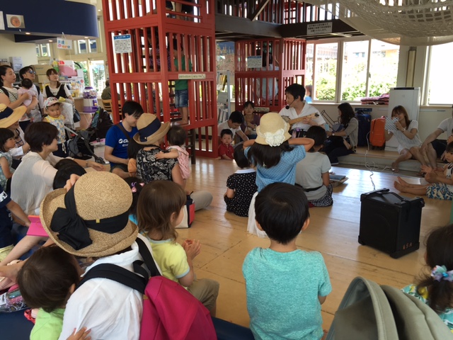 6月18日 土 ハッピーローソン山下公園店で食育イベント 親子で楽しむ 食育フェスタ16 が開催されました ローソン公式サイト 6月18日 土 ハッピーローソン山下公園店で食育イベント 親子で楽しむ 食育フェスタ16 が開催されました ローソン公式サイト