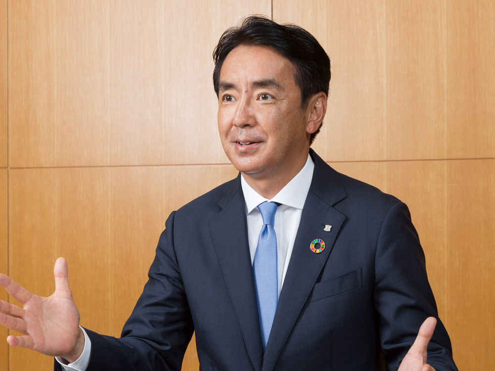 代表取締役 社長 竹増 貞信