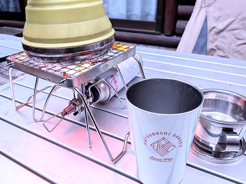 寒い中飲むホットコーヒーは幸せになれます