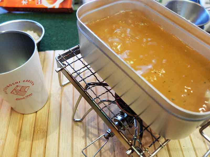 スープをメスティンに