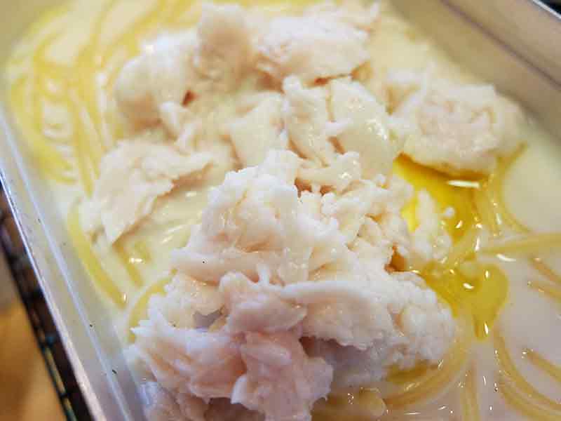 サラダチキンを入れて