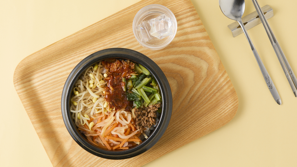 ローソン　1食分の野菜が摂れる　ビビンパ丼(麦入りご飯)