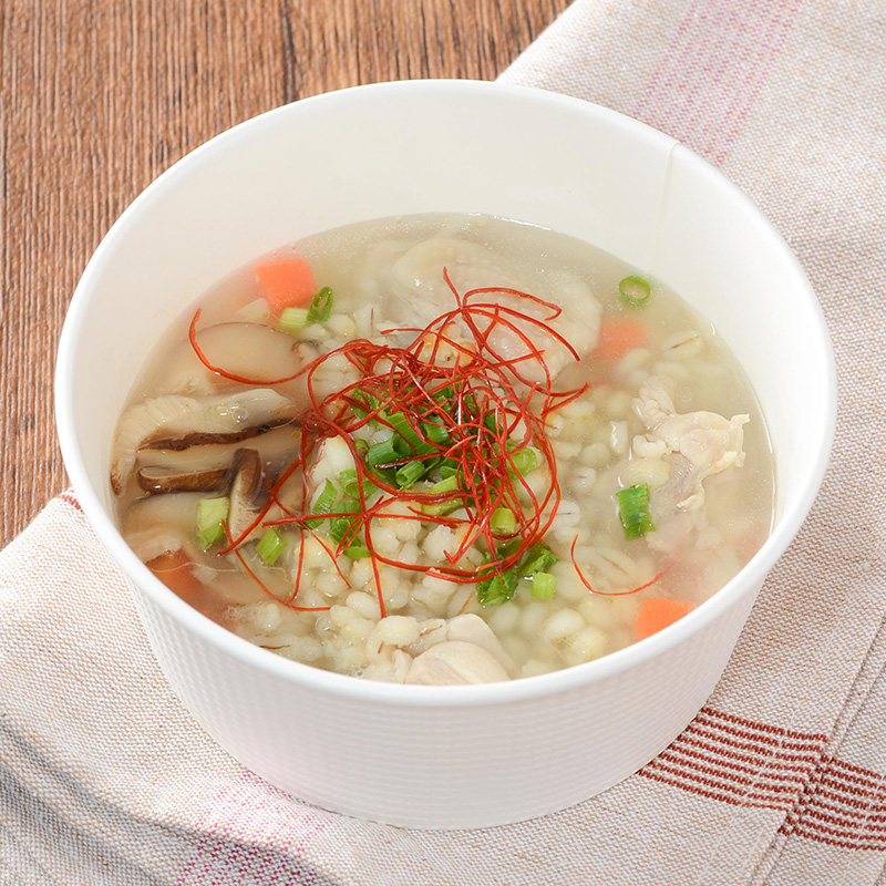 8種具材の参鶏湯風スープ(もち麦入り)