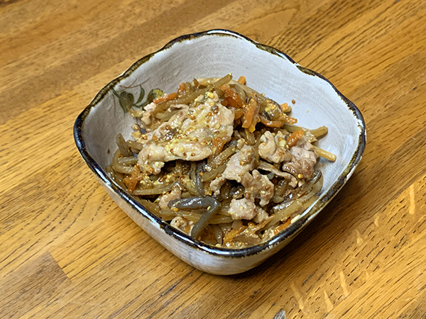 「豚肉ときんぴらのマスタード炒め」完成