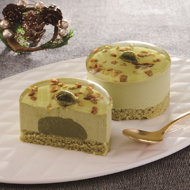 Uchi Cafe Specialite ウチカフェ スペシャリテ にピスタチオケーキが初登場 ローソン研究所