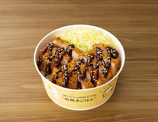 三元豚の厚切りロースソースカツ丼(とんかつ まい泉監修ソース使用)