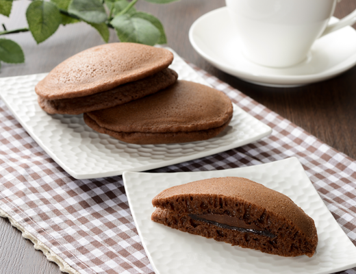 チョコのもちっとパンケーキ 2個入 ローソン公式サイト チョコのもちっとパンケーキ 2個入 ローソン公式サイト