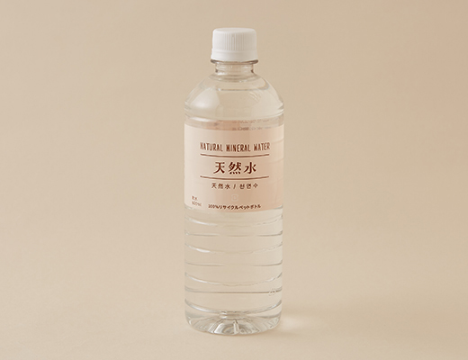 天然水　600ml