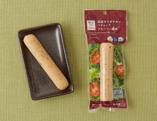 国産サラダチキンスティック　アヒージョ風味