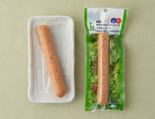 国産サラダチキンスティック　トマト＆チーズ