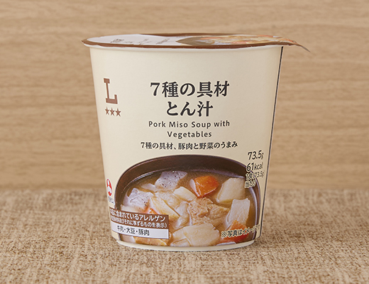 7種の具材 とん汁