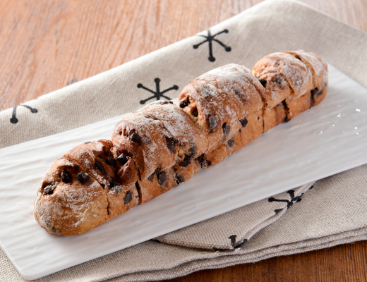 Nl もち麦の小さく切れてるフランスパン チョコチップ入 ローソン公式サイト