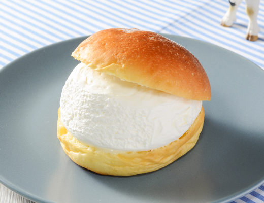 Uchi Café×Milk　MILKマリトッツォ　生クリームチーズ