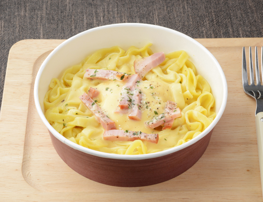 生パスタカルボナーラ(北海道産牛乳)