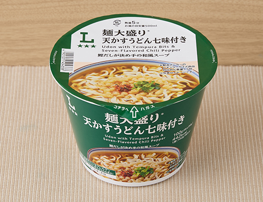 麺大盛り　天かすうどん　七味付き