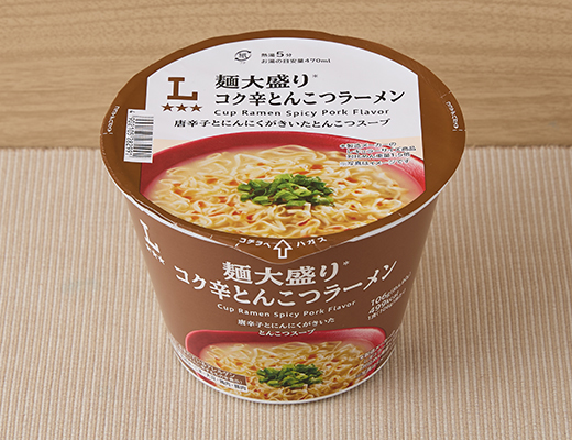 麺大盛り　コク辛とんこつラーメン