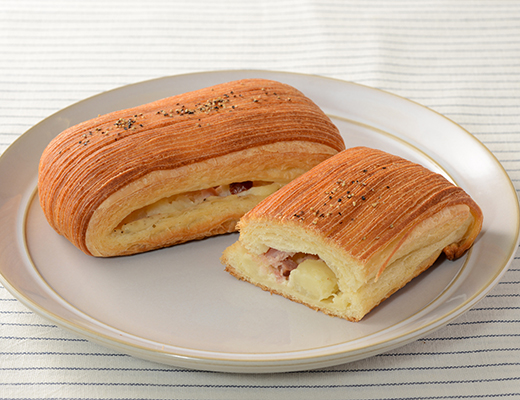 バター香るパンスイス　ベーコン＆ポテト