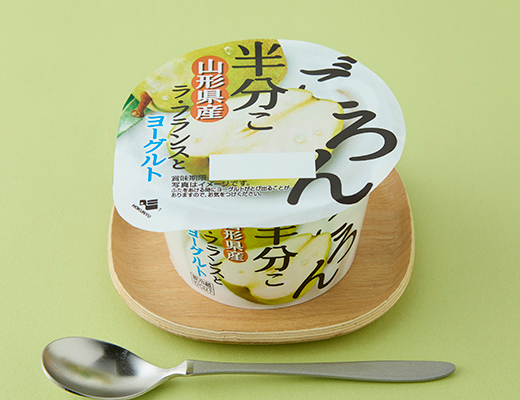 北海道乳業　ごろん半分こ　山形県産ラ・フランスとヨーグルト