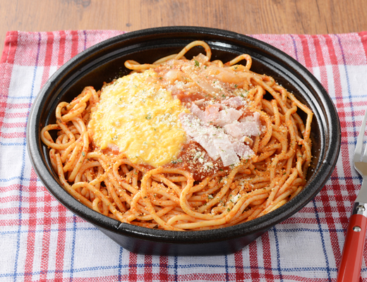 盛りすぎ！ナポリタン