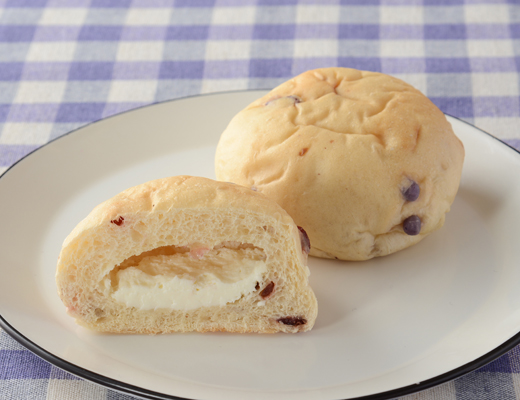 NL　もっちりとしたパン　チーズクリーム＆ダブルベリー　2個入