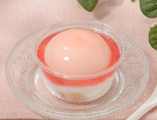 まるで白桃みたいなムースケーキ