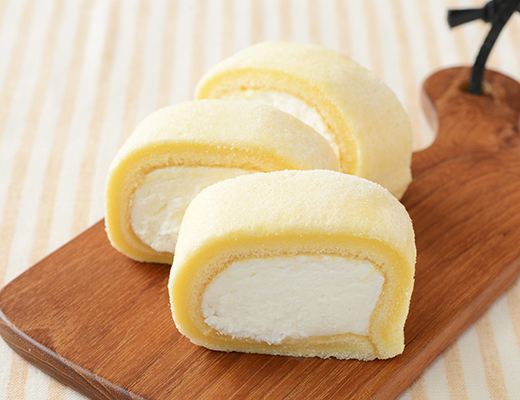 もち食感ロール(北海道産生クリーム入り)　3個入