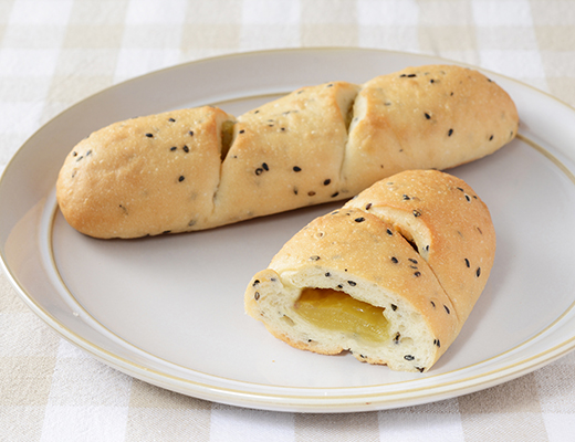 もちっとしたおいものフランスパン　茨城県産紅天使