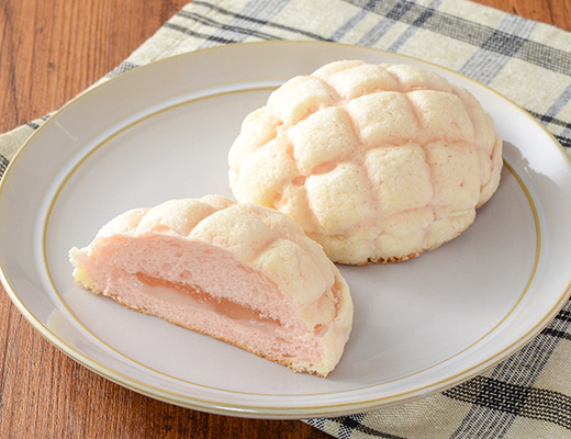 サクッ！ぷるっ！山梨県産白桃のジャム＆わらび餅のメロンパン