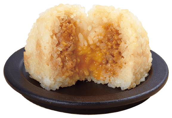 秋田の食材を使った新商品 親子丼風おにぎり（比内地鶏肉使用）の写真